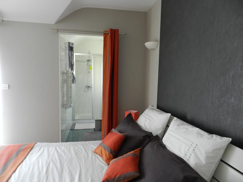 Aux Portes De Rennes Ch. D'Hotes Chartres-de-Bretagne Phòng bức ảnh